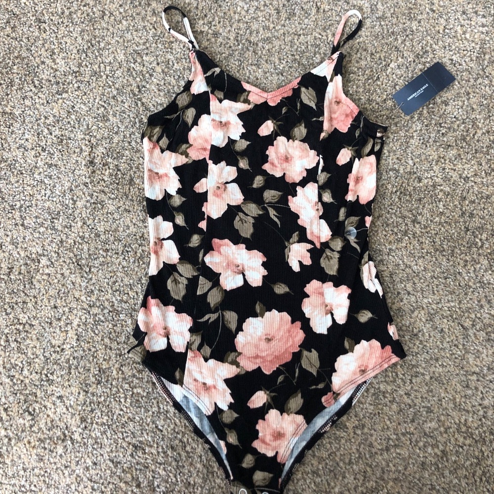 American Eagle Floral Ribbed Bodysuit. Size S. New with tag.